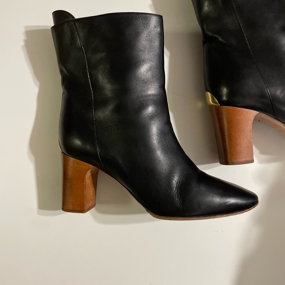 Chloe Ankle boots